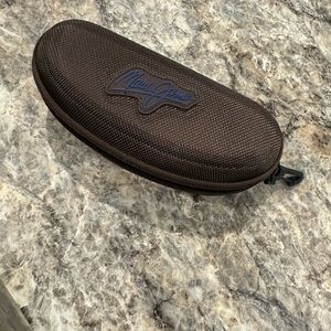 Maui Jim glasses / sunglasses case